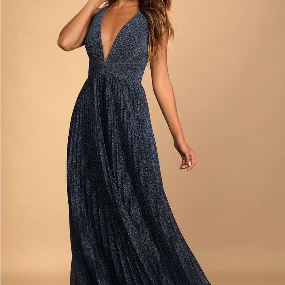 Especially Stunning Blue Sparkly Pleated Maxi Dress
Lulus Medium gown